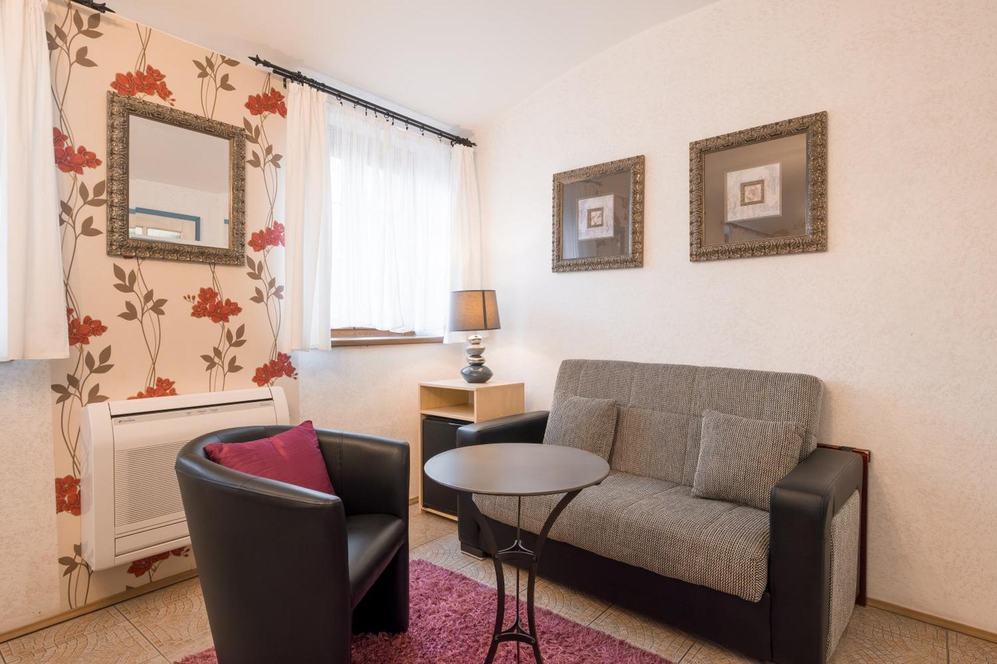 Hotel Maxant Frymburk Esterno foto