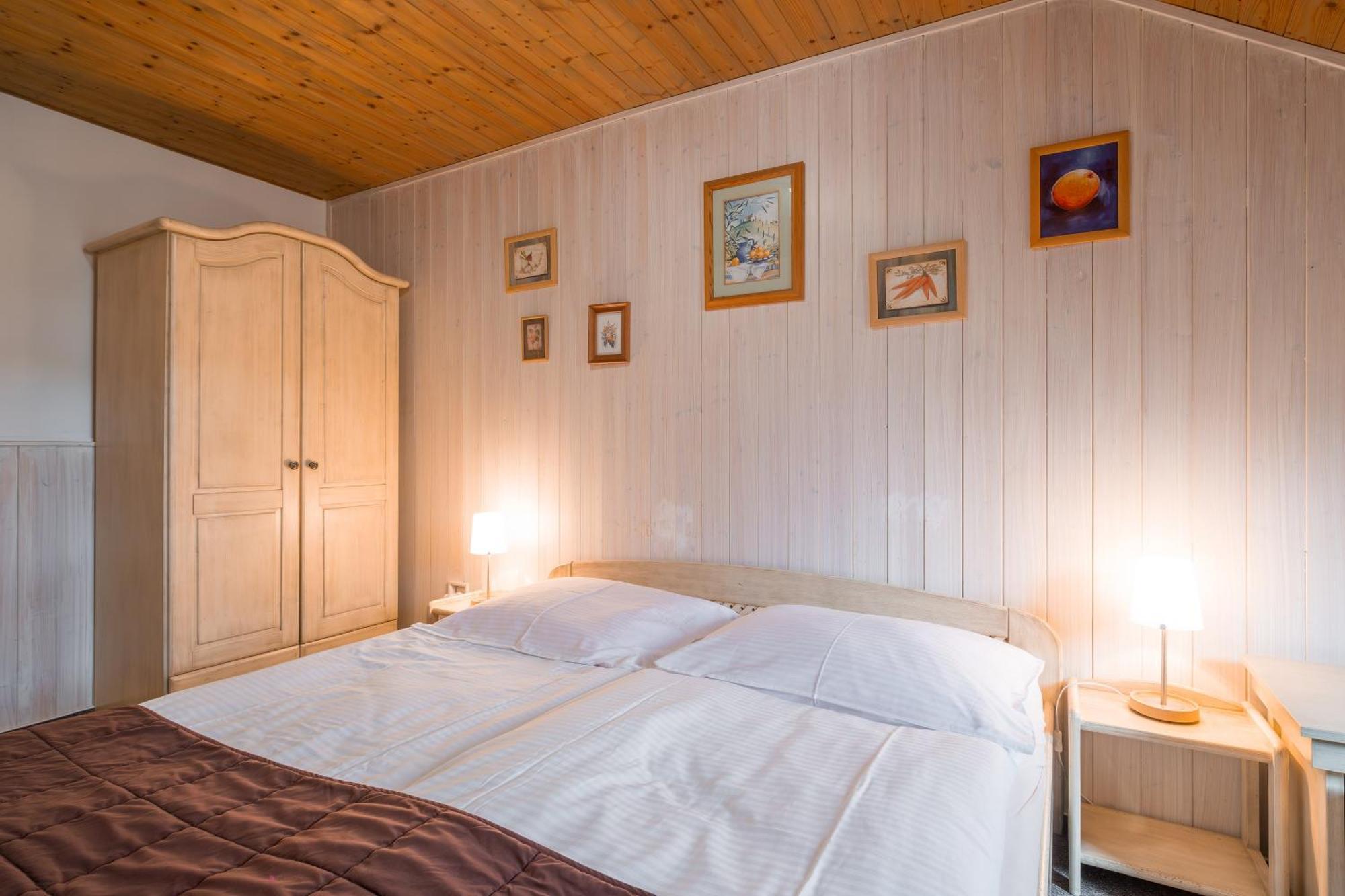 Hotel Maxant Frymburk Camera foto